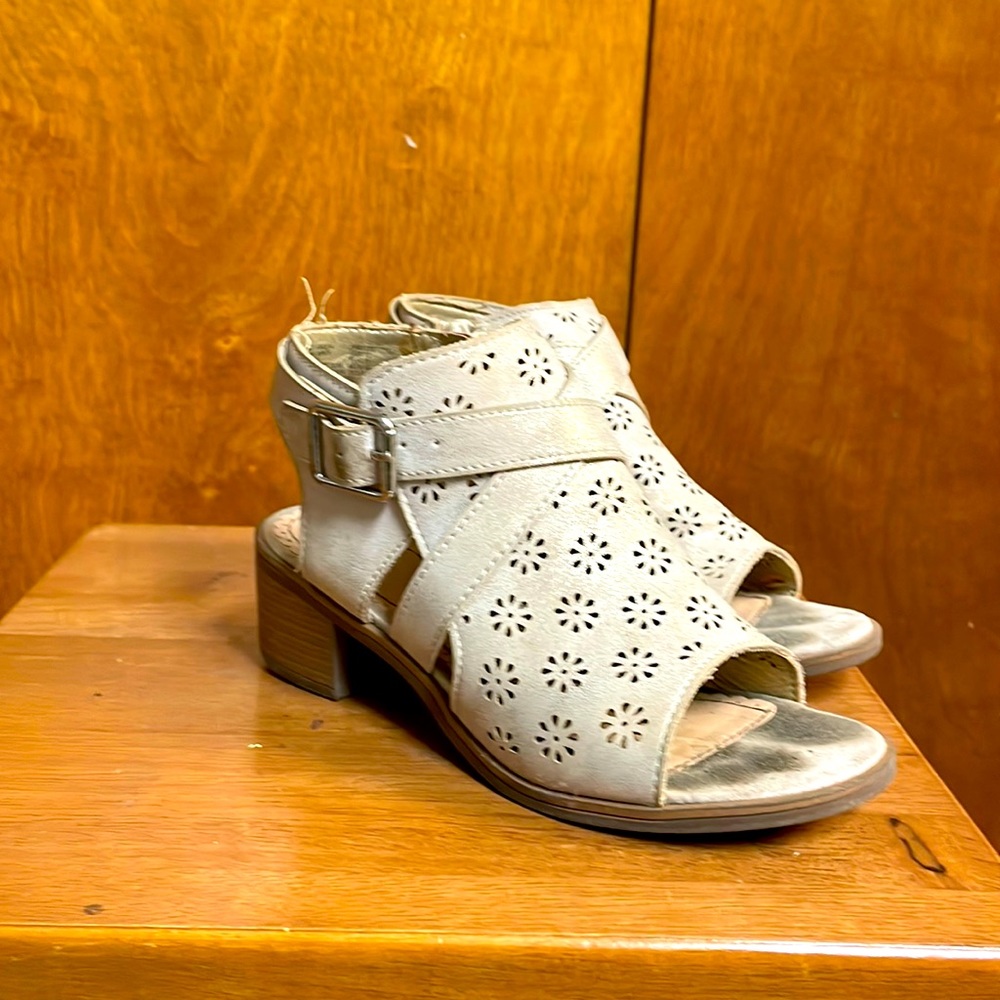 Size13 dress sandals